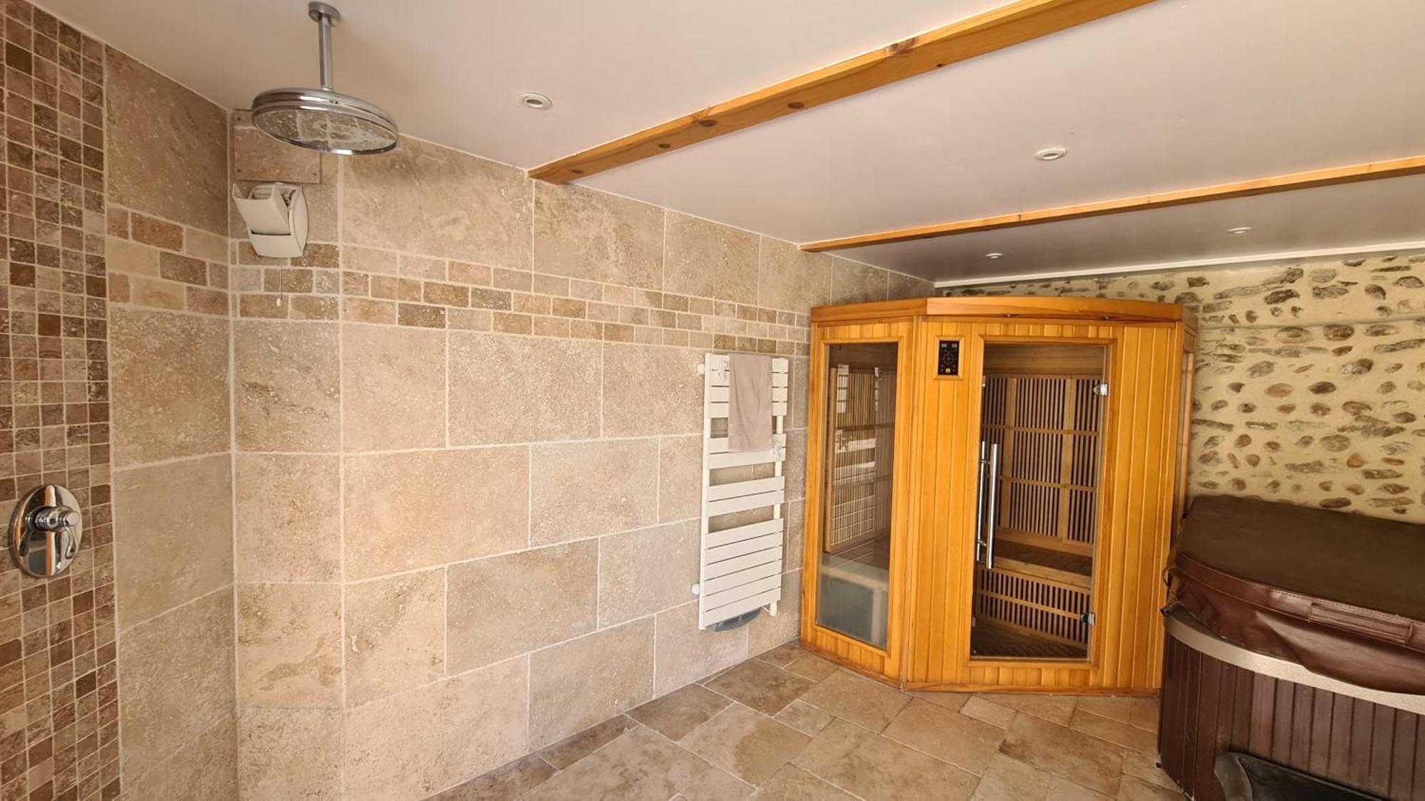 Gite Le Caprice Spa & Sauna Genissieux Bagian luar foto